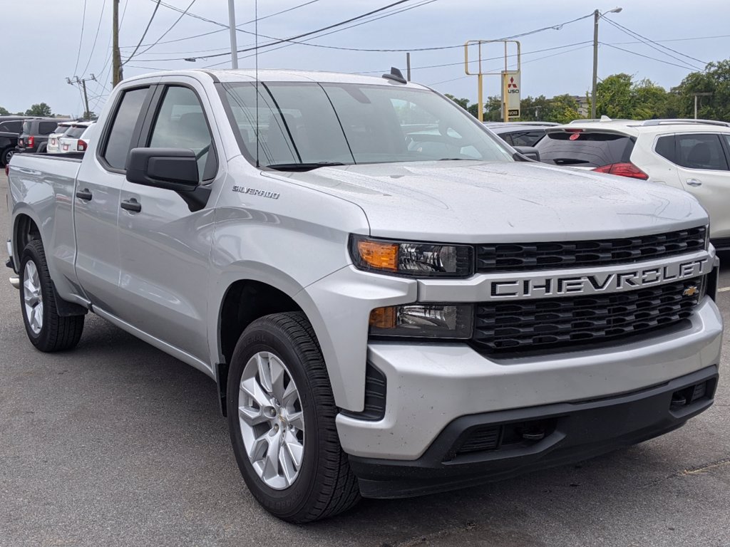 Pre-Owned 2020 Chevrolet Silverado 1500 Custom RWD Extended Cab Pickup